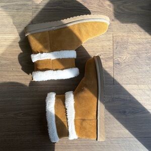 UGG Tan Shearling Winter Boots